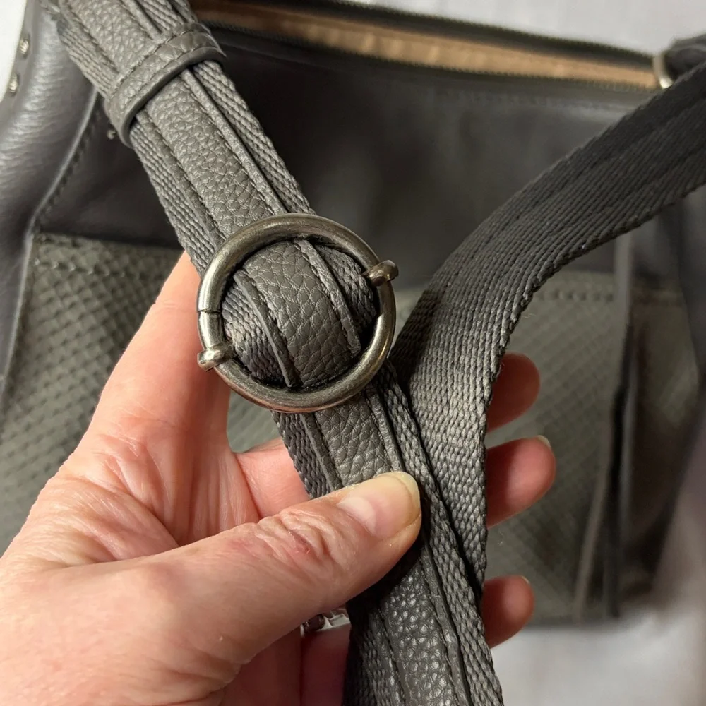 The Sak Grey Leather/Suede Shoulder/Crossbody Bag NWOT - Picture 9 of 9